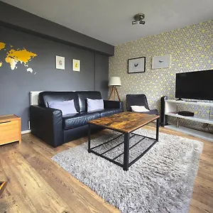 Modern Central Family-home For 6 London
